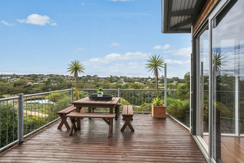 Spring Valley Luxury 42 - Mackay Tourism 2