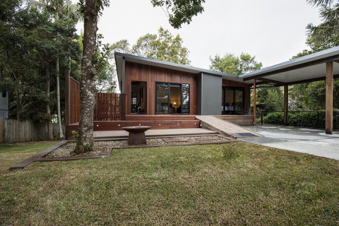 Springbrook25 Whole House - Mackay Tourism 1