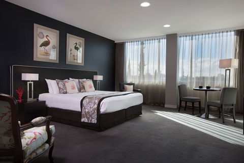Springfield Lakes Boutique Hotel - Mackay Tourism 2