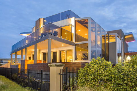 Starhaven Retreat - Mackay Tourism 0