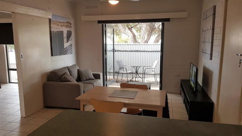 Stay Awhile In Port Pirie - Min Stay 4 Nights - Mackay Tourism 2