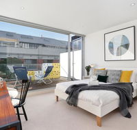 StayCentral on Oxford Penthouse - Mackay Tourism