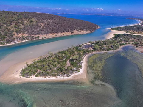 Steeles Island Retreat - Mackay Tourism 1