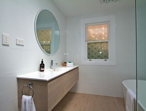 Strahan House - Mackay Tourism 3