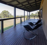 Studio 165 Hidden Gem on 50 acres with bay views - Mackay Tourism