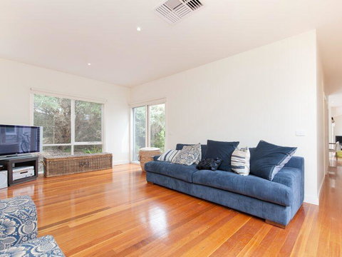 Stunning Seaside Escape - Mackay Tourism 2