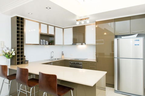 Stunning Surfside Apartment - Boyd St, Woorim - Mackay Tourism 3