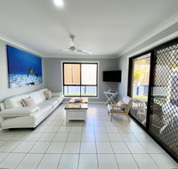 STYLISH RESIDENCE LARGE PRIVATE YARD - CLOSE TO DREAMWORLD - Mackay Tourism
