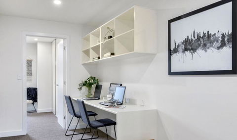 Stylish Townhouse - Mackay Tourism 2