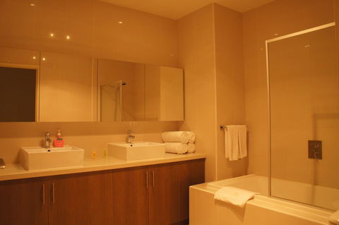 Summer Inn Holiday Apartments - Mackay Tourism 3