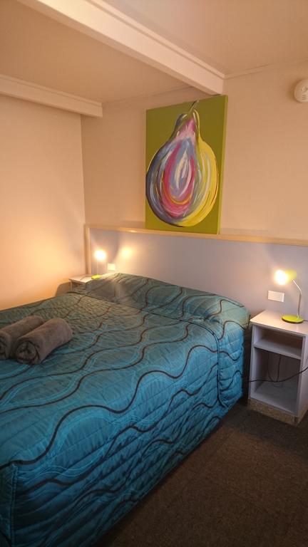 Sunflower Motel - Mackay Tourism 3