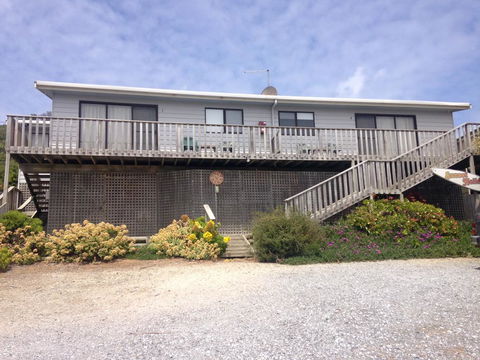 Sunset Holiday Villas - Mackay Tourism 0