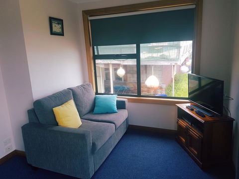 Sunset Holiday Villas - Mackay Tourism 1