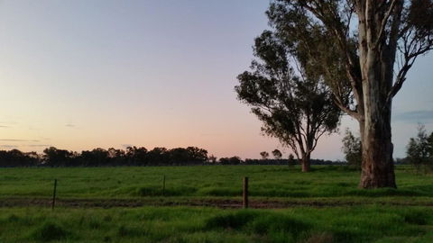 Sunset Villas Cobram - Mackay Tourism 3