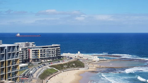 Supercar Fan's Dream - Track Side Apartment #1 - Mackay Tourism 0