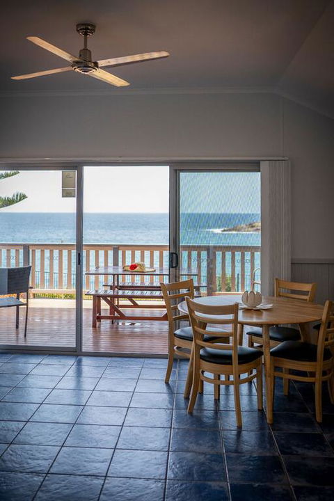 Surf Beach Holiday Park - Mackay Tourism 3