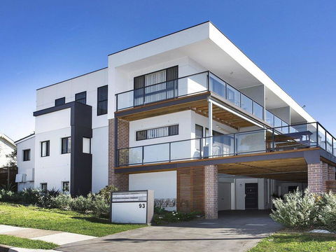 Surf Beach Townhouse - Mackay Tourism 0