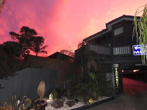 Surf City Motel - Mackay Tourism 2