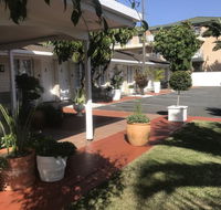 Surf Street Motel - Mackay Tourism