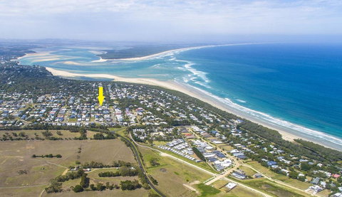 SURFSIDE GETAWAY IN PICTURESQUE INVERLOCH - Mackay Tourism 1