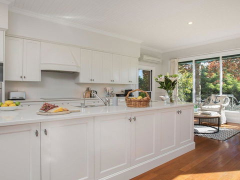 Sutton Downs - Renovated Country Home On 100 Acres - Mackay Tourism 2