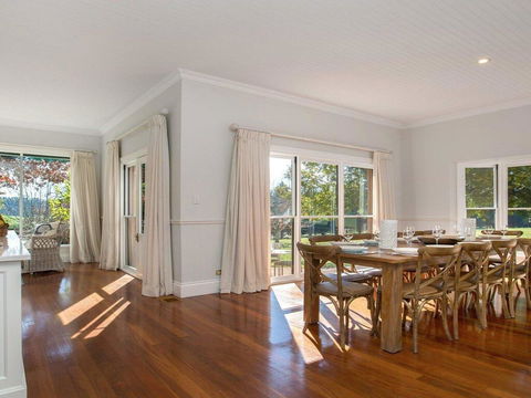 Sutton Downs - Renovated Country Home On 100 Acres - Mackay Tourism 1