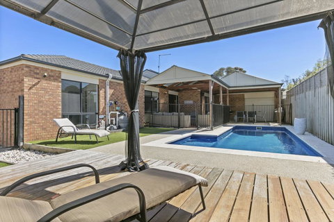 SWEETLANDS SANCTUARY - MT MARTHA - Mackay Tourism 1