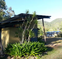 Sweetwater Lodge - Mackay Tourism