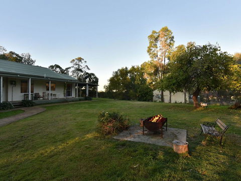 Tabitha Hill Homestead - Mackay Tourism 0