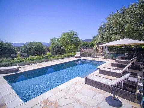 Talits Vineyard Estate - Mackay Tourism 3