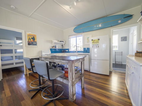 Tallowood Beachfront Cottage - Mackay Tourism 3