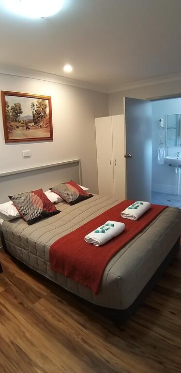 Taree Country Motel - Mackay Tourism 2