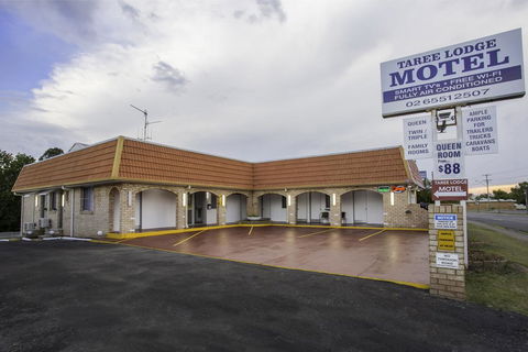 Taree Lodge Motel - Mackay Tourism 1