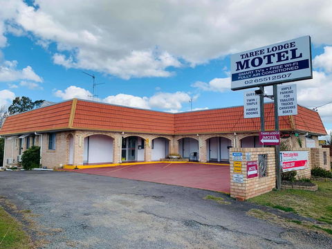 Taree Lodge Motel - Mackay Tourism 0
