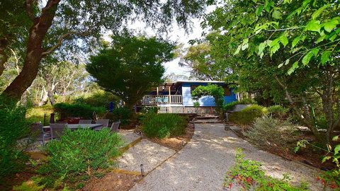 Teach Na Cairde - House Of Friends - Mackay Tourism 0