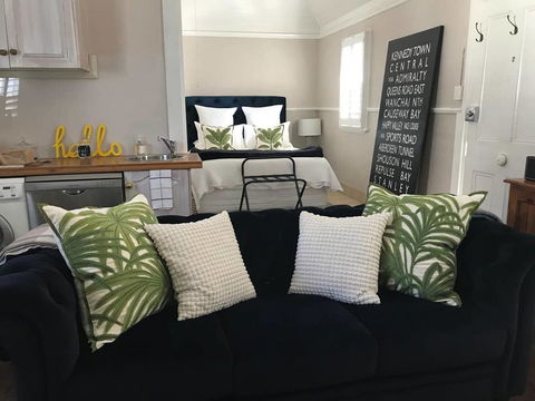 The Bakers Cottage - Mackay Tourism 0
