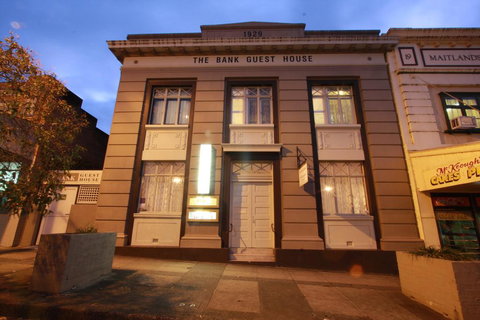 The Bank Guesthouse - Mackay Tourism 1