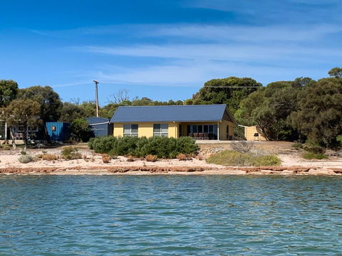 The Beach House - Mackay Tourism 0