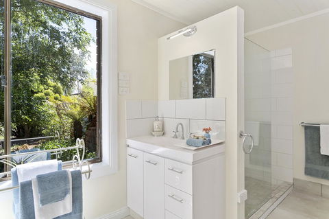 Birch Lane - Mackay Tourism 9