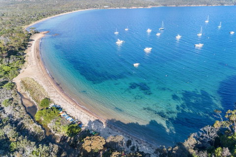 Freycinet Haven - Mackay Tourism 1