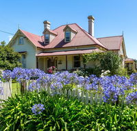 Cambridge House Bed  Breakfast - Mackay Tourism