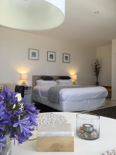 Saltwater - Absolute Oceanfront, Hot Tubs, Sauna, Fire Pits - Mackay Tourism 3