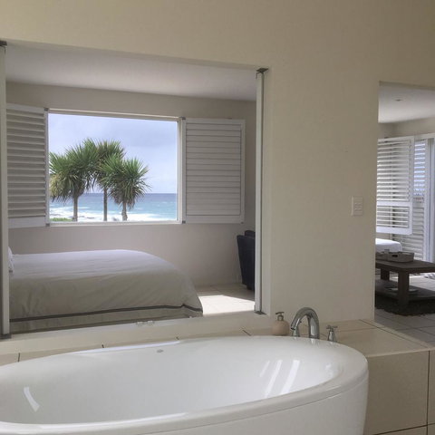 Saltwater - Absolute Oceanfront, Hot Tubs, Sauna, Fire Pits - Mackay Tourism 29