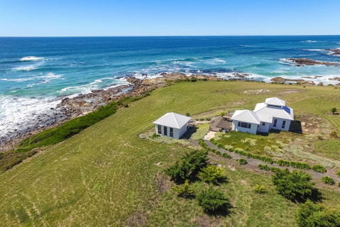 Saltwater - Absolute Oceanfront, Hot Tubs, Sauna, Fire Pits - Mackay Tourism 14