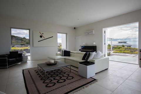 Saltwater - Absolute Oceanfront, Hot Tubs, Sauna, Fire Pits - Mackay Tourism 43