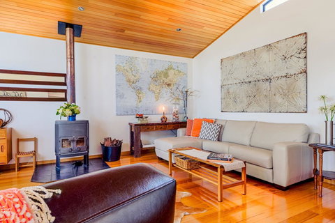 Ulverstone Boutique Accomodation - Mackay Tourism 10