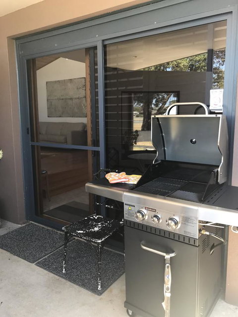 Ulverstone Boutique Accomodation - Mackay Tourism 6