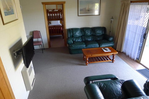 Willaway Motel Apartments - Mackay Tourism 5