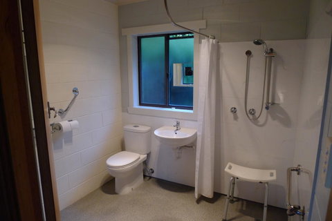Willaway Motel Apartments - Mackay Tourism 7