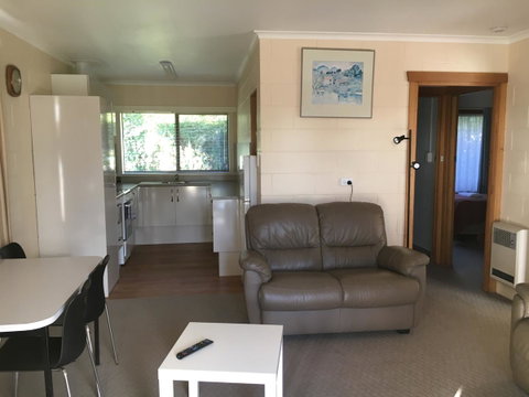 Willaway Motel Apartments - Mackay Tourism 2